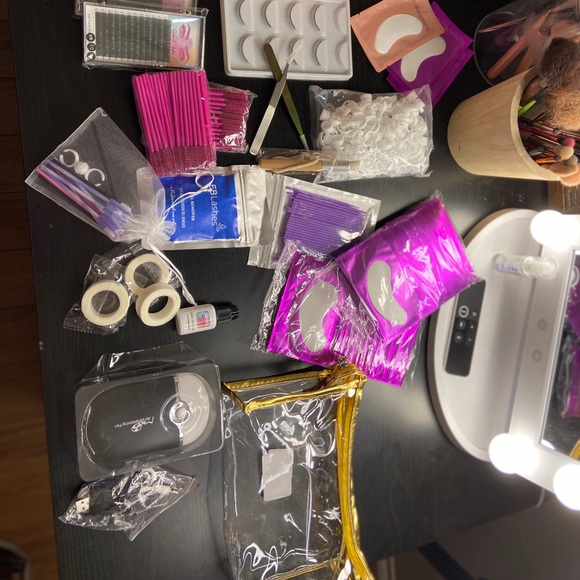 Eyelash extension kit